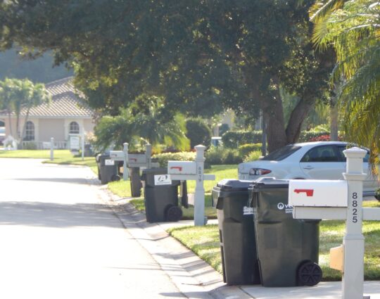 Curbside Junk Pickup-Palm Beach County Junk and Waste Removal